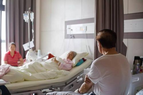 扁桃体肿瘤的形态学特征 扁桃体肿瘤的形态学特征