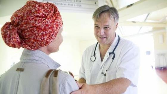 按压升结肠肿瘤会小吗 按压升结肠肿瘤会小吗