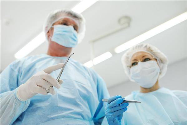 恶性肿瘤用冷水泡脚行吗 恶性肿瘤用冷水泡脚行吗